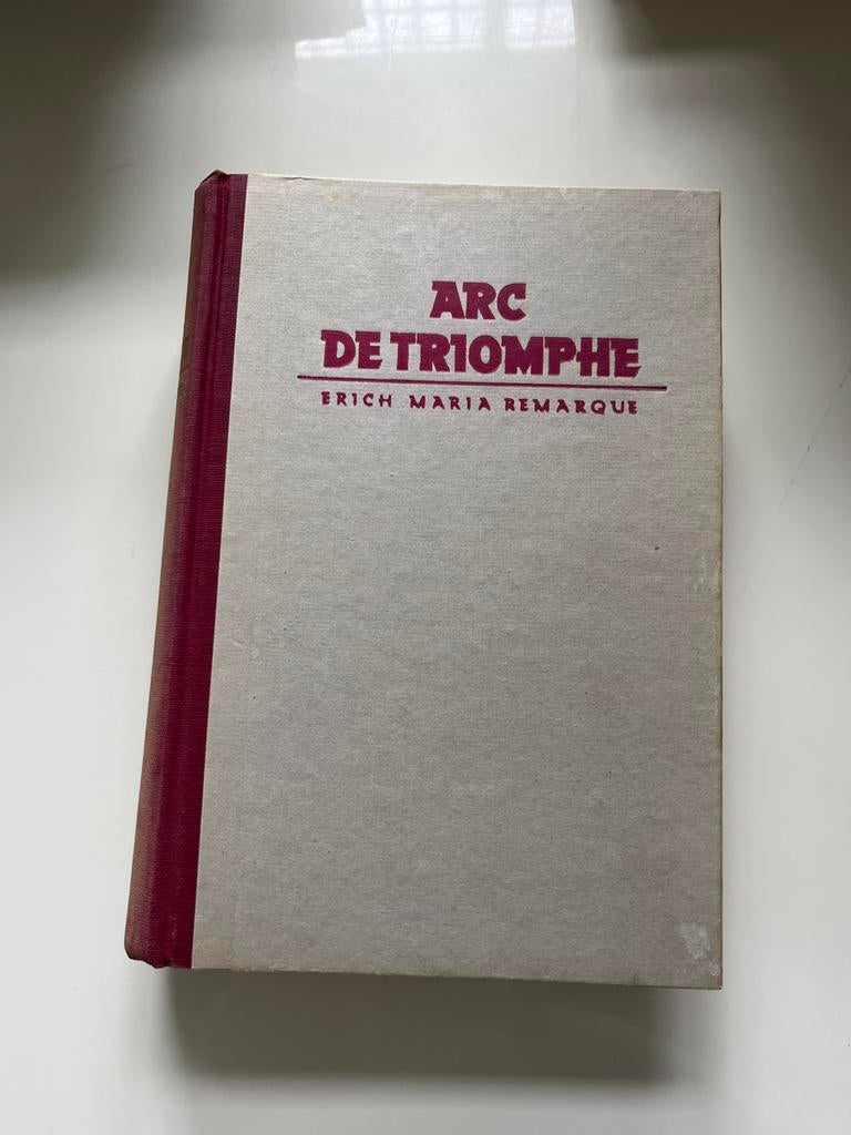 Arc de Triomphe - Erich Maria Remarque (Tweede Druk), Boeken, Literatuur, Gelezen, Nederland, Ophalen of Verzenden