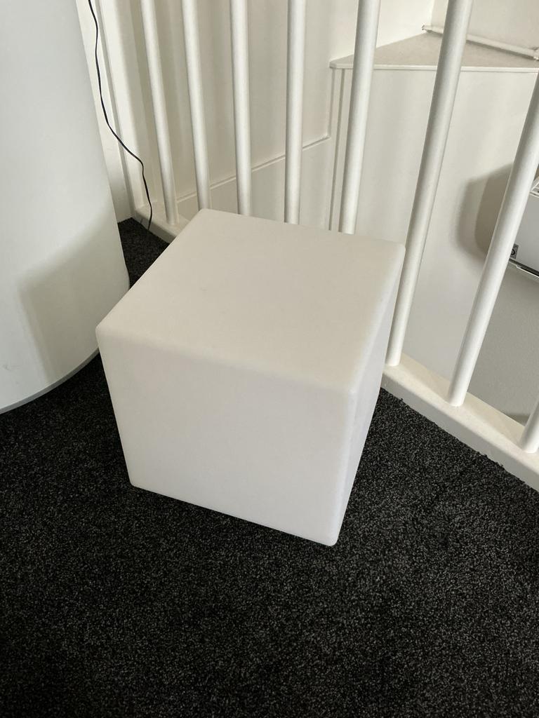 Mooie kubus lamp, Ophalen, Zo goed als nieuw, Minder dan 100 cm