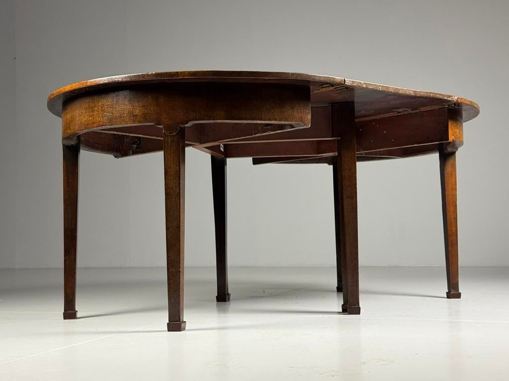 Engelse tafel 19e eeuw antiek, Ophalen of Verzenden