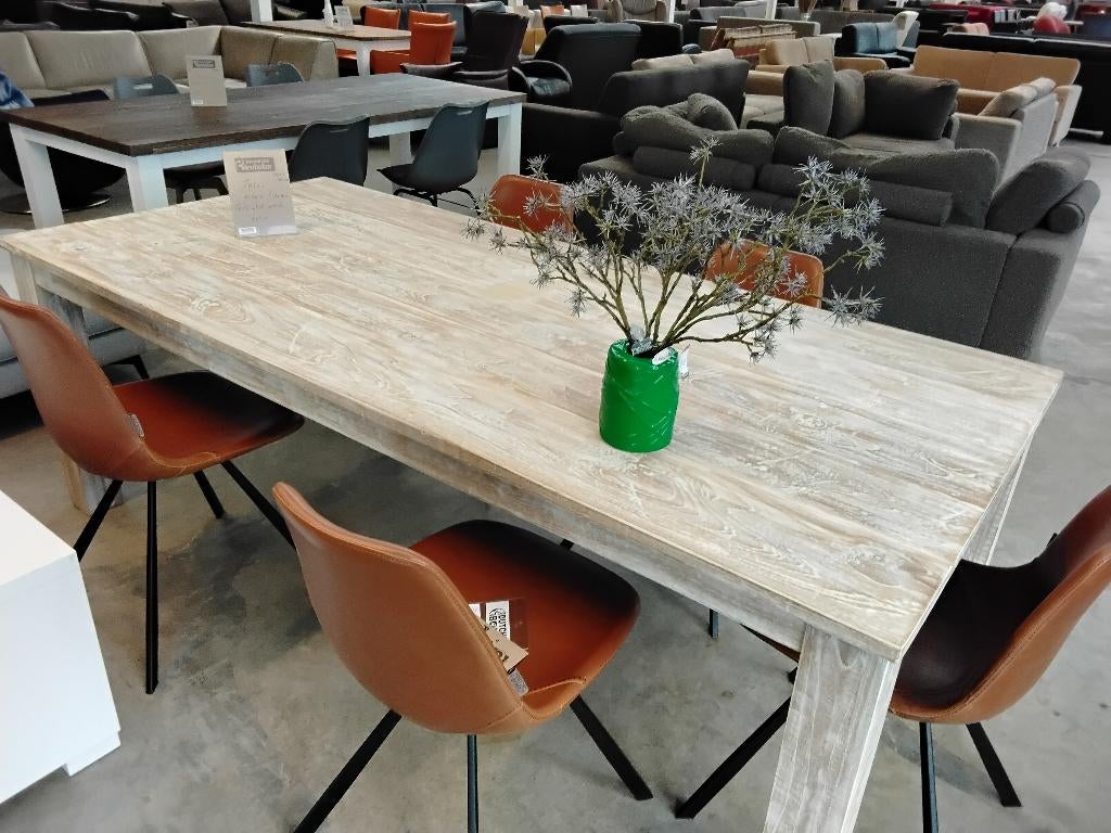 Second Life Wolvega. Oa veel tafels, stoelen, banken enz., Ophalen, 200 cm of meer, 50 tot 100 cm, Zo goed als nieuw