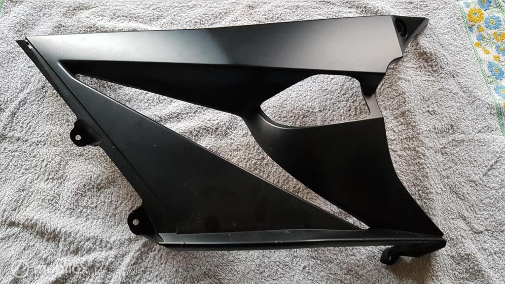 Kawasaki ZX 1000 onderkuip rechts matzwart, Motoren, Gebruikt, Ophalen of Verzenden