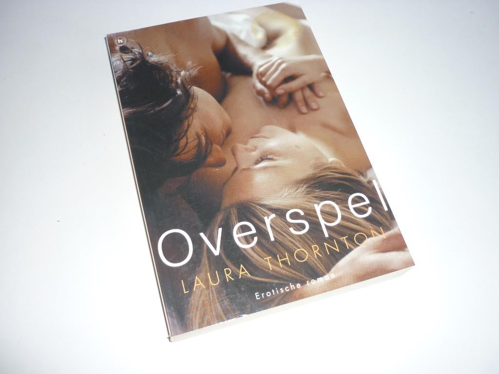 (Erotisch) Laura Thornton: Overspel, Ophalen of Verzenden, Zo goed als nieuw