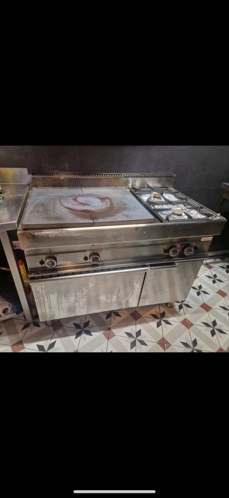 Gasfornuis met Oven & Doorkookplaat - Horeca, Ophalen, Gebruikt, Fornuis, Frituur en Grillen