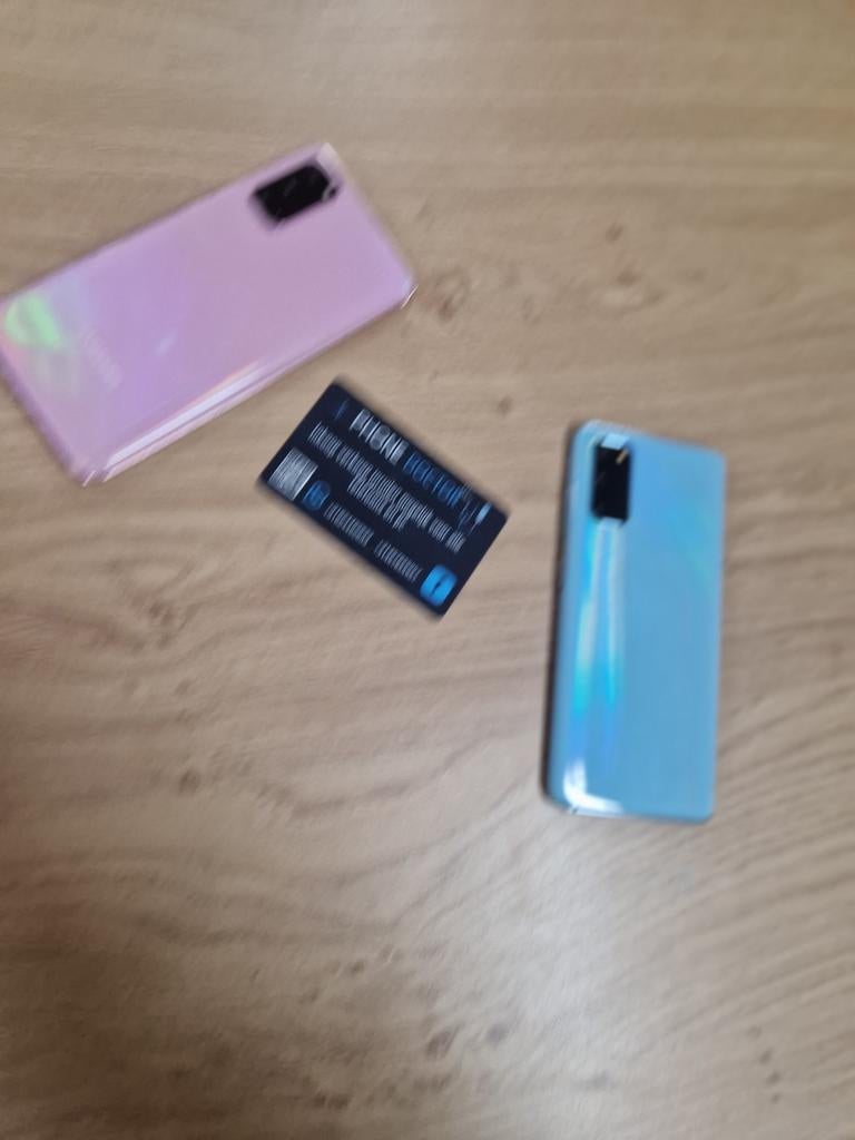 Te koop Samsung s20 zo goed als nieuw, Ophalen of Verzenden, Zo goed als nieuw