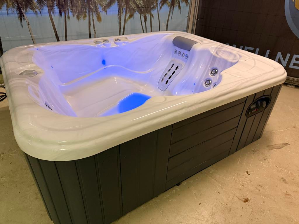 Hotspring Jetsetter, energiezuinig, stil, duurzaam., Ophalen of Verzenden, Zo goed als nieuw, Filter