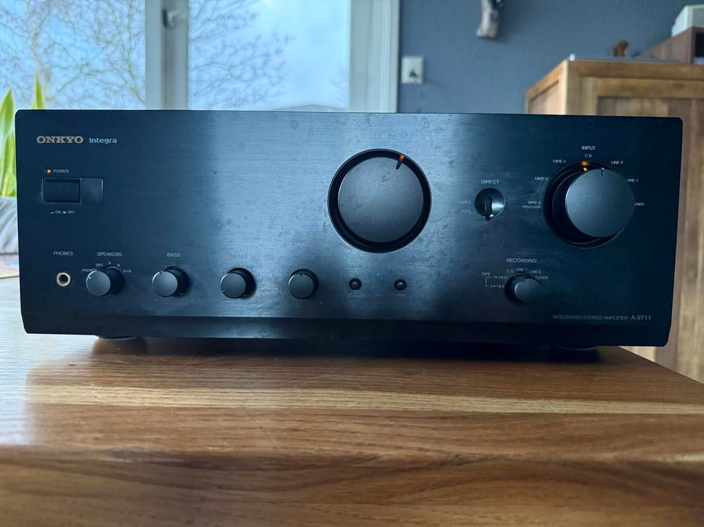 Onkyo Integra A-8711 Versterker, Ophalen of Verzenden, Gebruikt, Minder dan 500 watt, Overige typen
