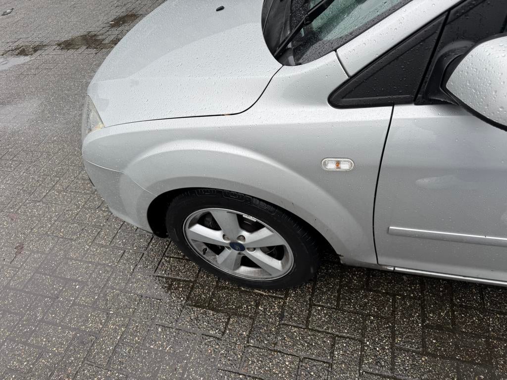 Gezocht grijs Ford Focus MK2 voorscherm, Ophalen of Verzenden