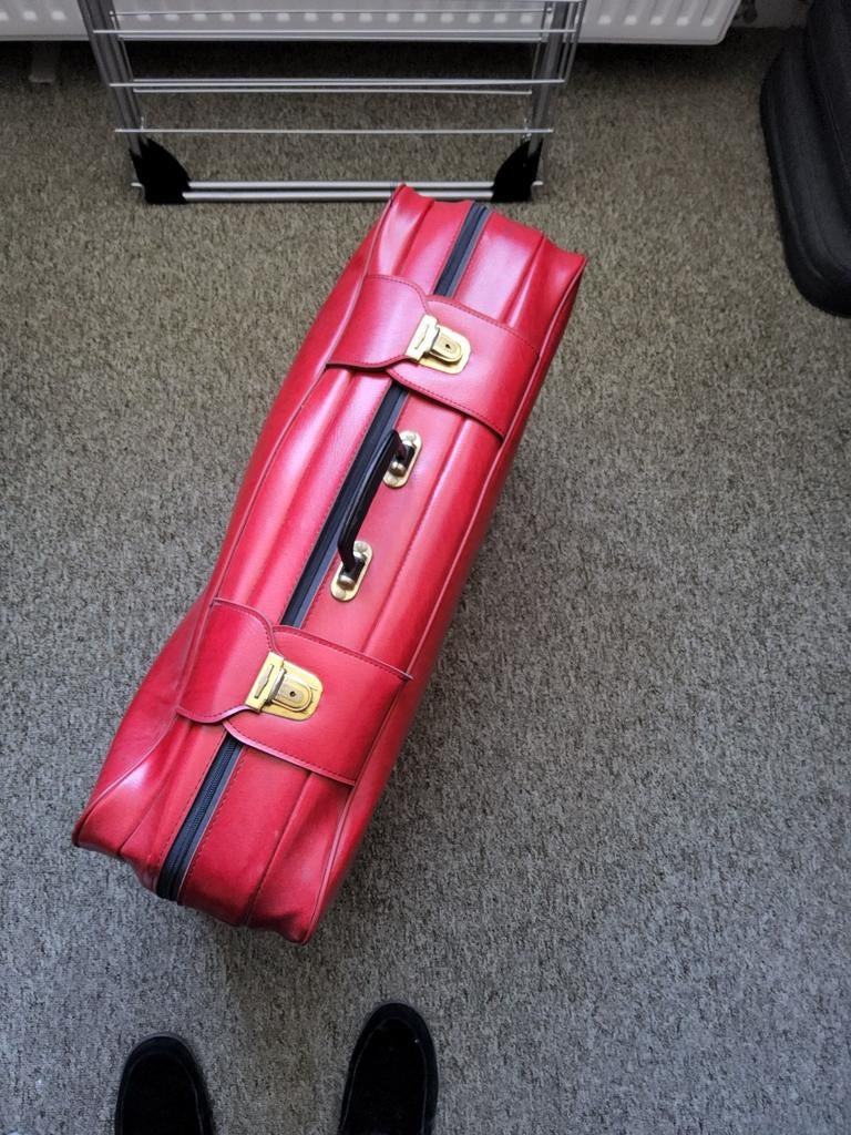 2 Kunststof Koffers - Ideaal voor Reizen, Ophalen, Gebruikt, 50 tot 60 cm, Hard kunststof