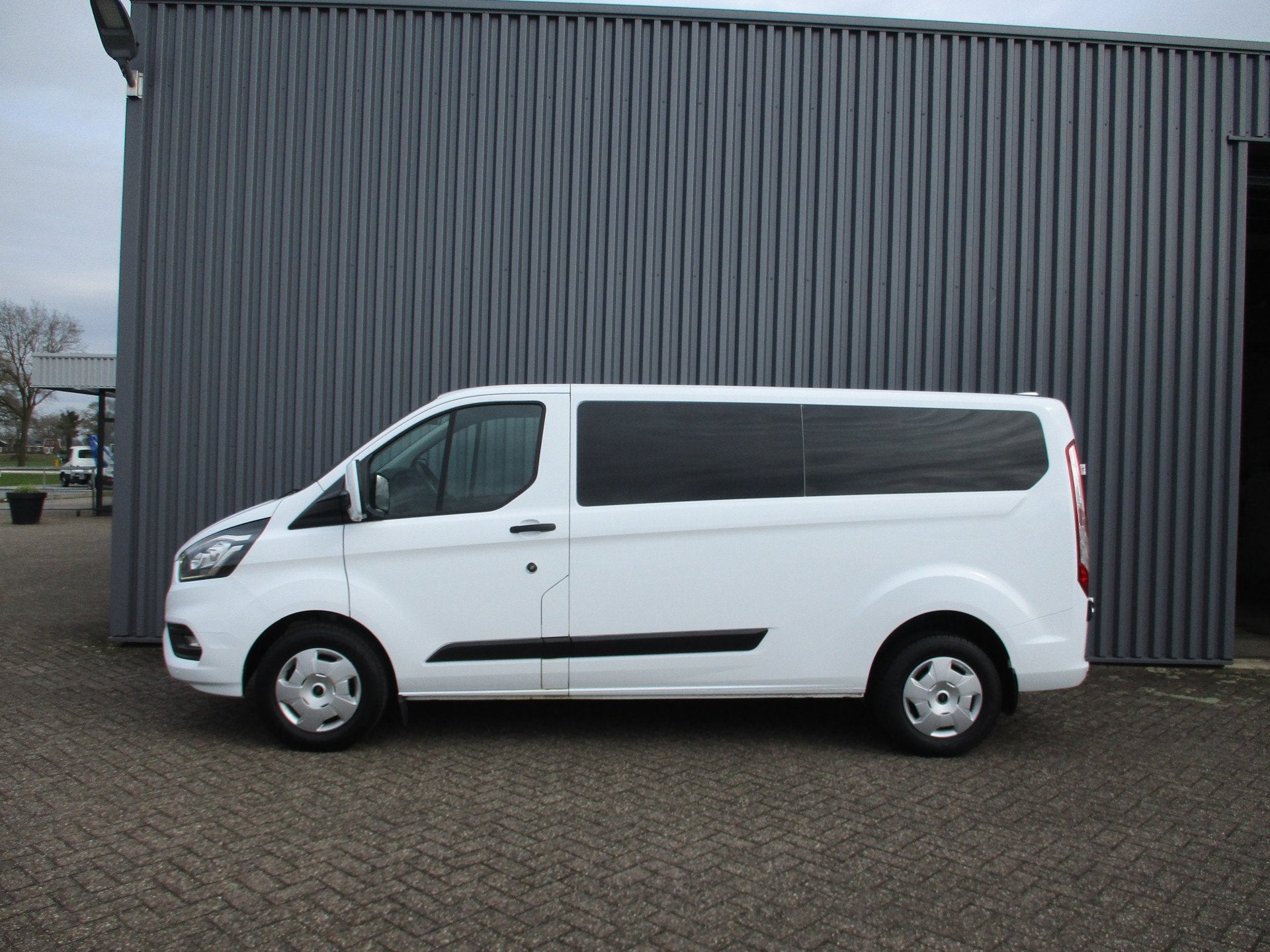 Ford Transit Custom 2.0 TDCI L2 Trend Airco Personenbus 9 pe, Voorwielaandrijving, 1987 kg, Stof, Gebruikt