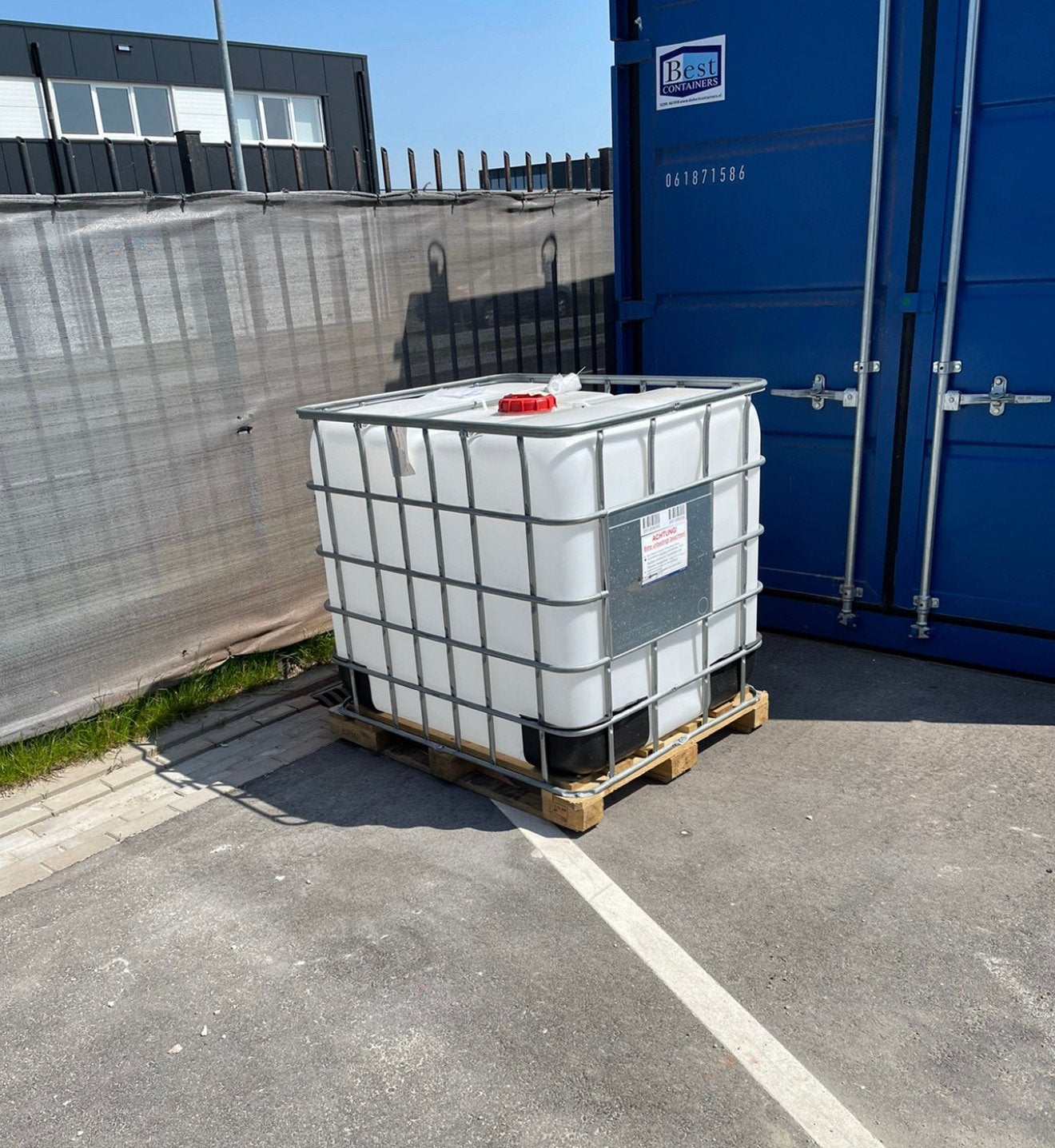 Te koop 2X IBC tank, 150 liter of meer, Ophalen, Zo goed als nieuw