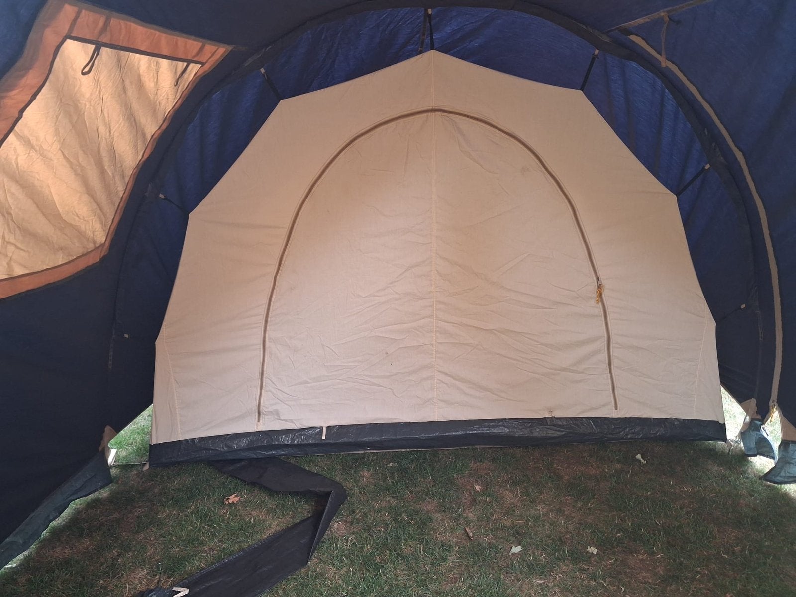 Ruime Euro Trail tunneltent - Ideaal voor gezinnen, Ophalen, Gebruikt, Tot en met 4