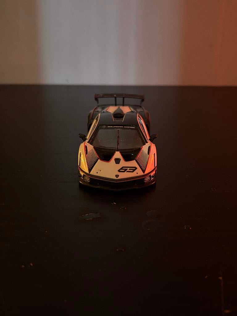 Lamborghini Essenza SCV12, Ophalen of Verzenden, Zo goed als nieuw, Overige schalen, Auto onroad