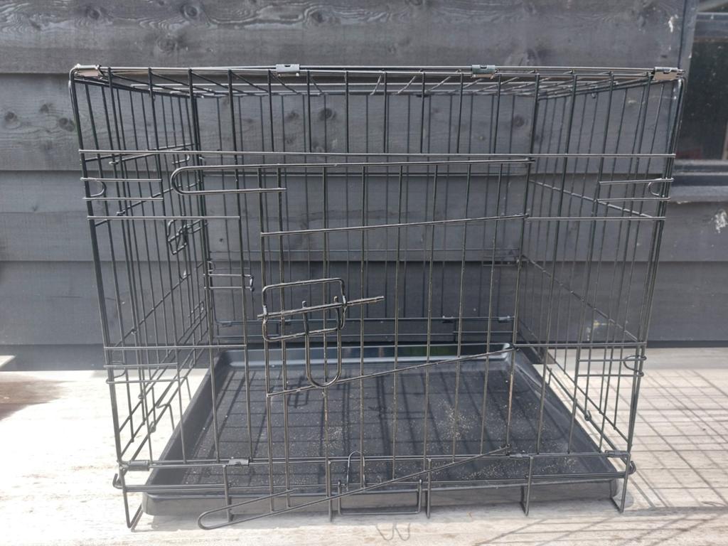 Hondenbench, Dieren en Toebehoren, Hondenhokken, Ophalen of Verzenden, Zo goed als nieuw, Minder dan 75 cm, Minder dan 65 cm