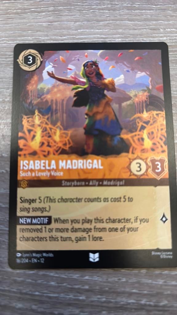 Disney Lorcana Isabela Madrigal voice 16-204 12WIL nonfoil, Ophalen of Verzenden, Zo goed als nieuw, Losse kaart