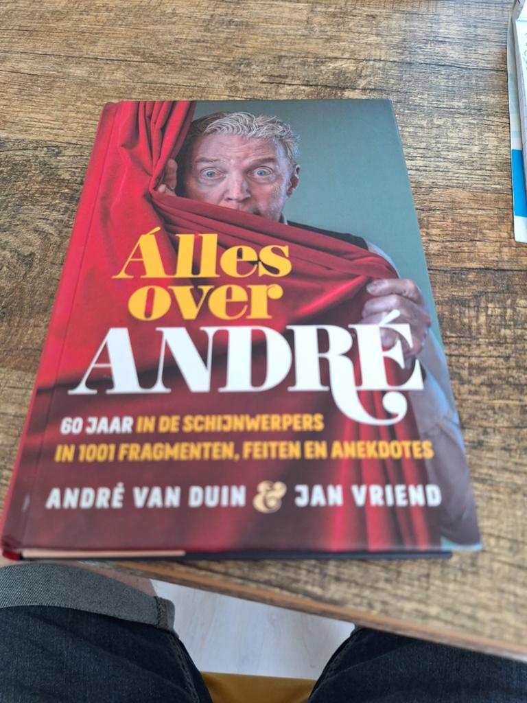 André van Duin - Alles over André, Boeken, Ophalen of Verzenden, Zo goed als nieuw, André van Duin; Jan Vriend