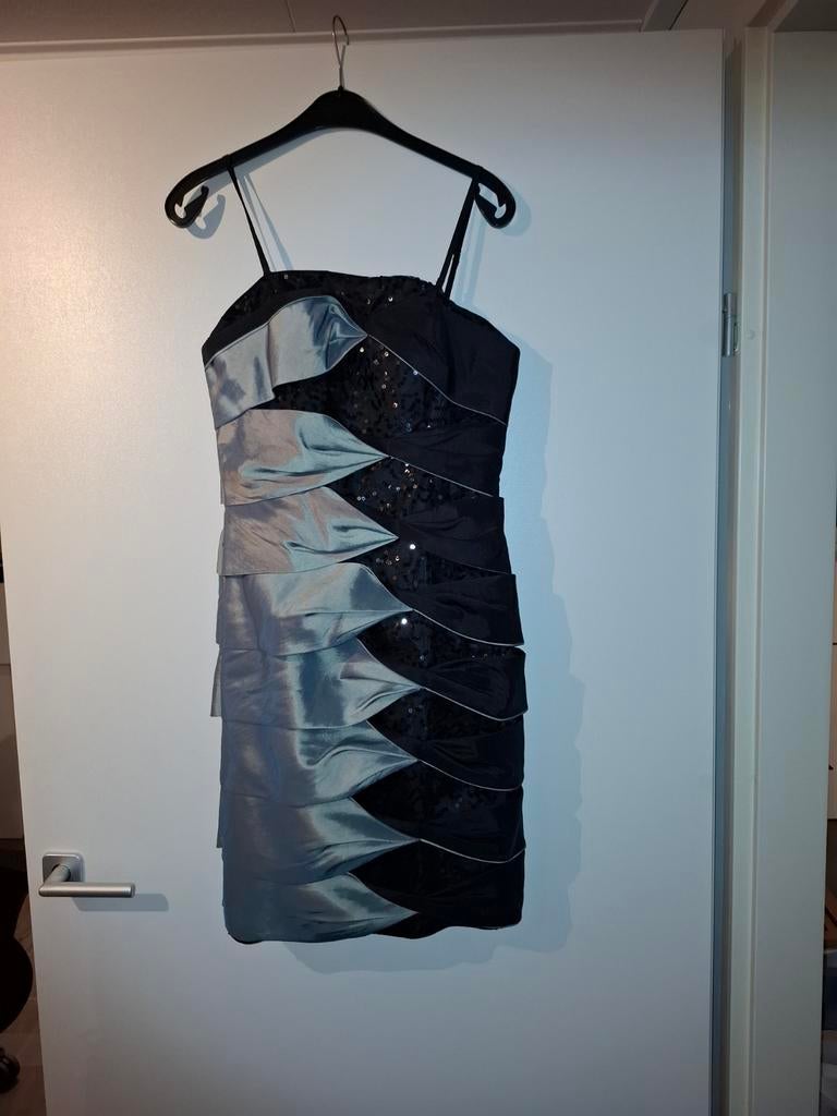 Cocktail/Gala Jurk Maat 36/38 - Zo goed als nieuw, Kleding | Dames, Ophalen, Zo goed als nieuw, Maat 38/40 (M), Zwart