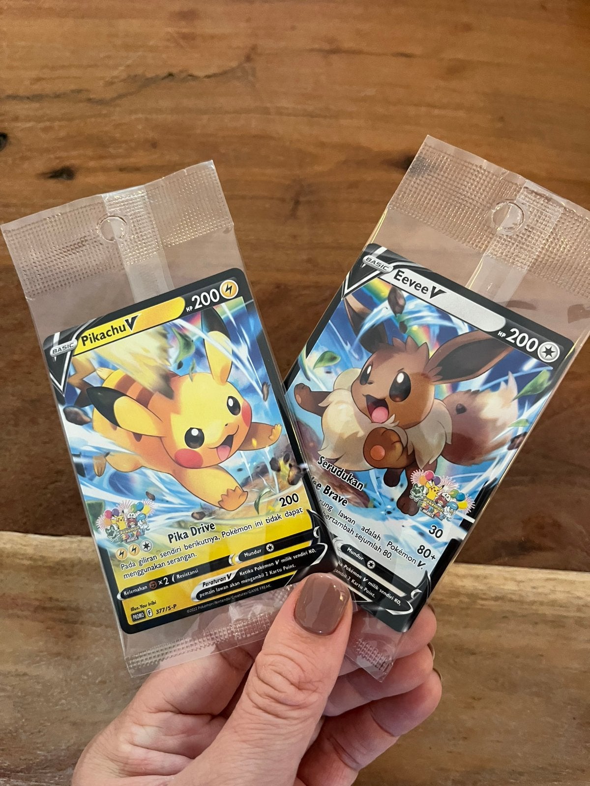 Pikachu & Eevee Stamped Pokémon Festival promo duo, Ophalen of Verzenden, Nieuw
