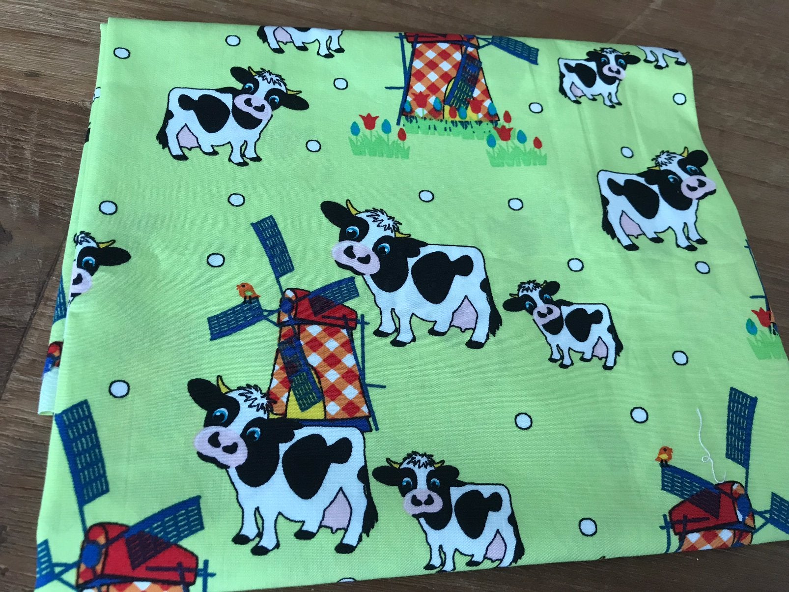 Katoen limegroen koe molen, Hobby en Vrije tijd, Stoffen en Lappen, Overige kleuren, Ophalen of Verzenden, Zo goed als nieuw, 30 tot 120 cm