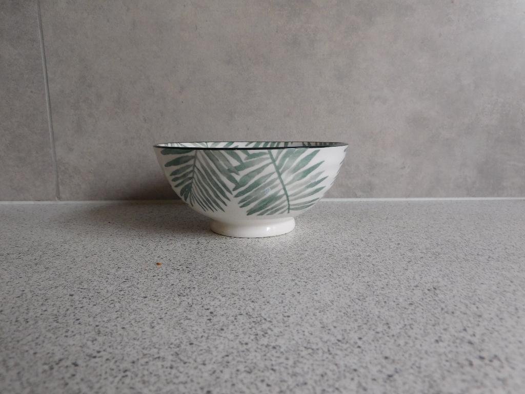 Schaal 12x6 cm. Palmblad Groen Gusta, Huis en Inrichting, Ophalen of Verzenden, Overige stijlen, Porselein, Schaal of Schalen