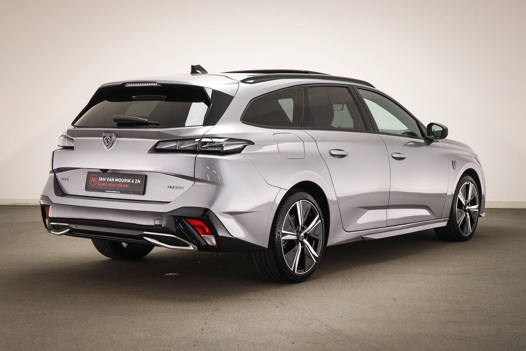 Peugeot 308 SW 1.6 Plug-in Hybrid 225 GT | PANORAMADAK | DAB, Stof, Gebruikt, Euro 6, 4 cilinders