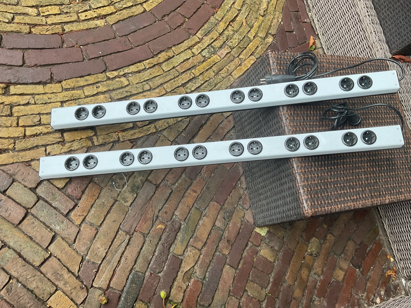 2x Stekkerdoos met 10 stopcontacten - Gebruikt, Ophalen, Gebruikt, Overige merken, Stekkerdoos