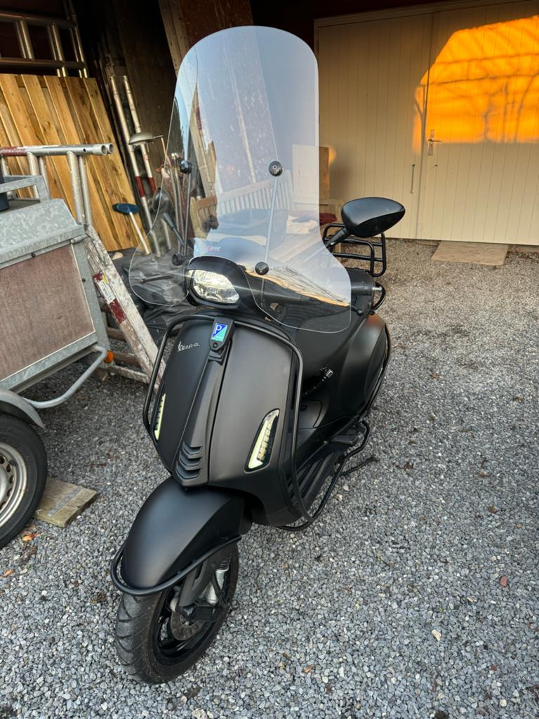 Vespa Sprint Notte 2020 - 4500km, Fietsen en Brommers, Scooters | Vespa, Ophalen, Maximaal 45 km/u, Vespa S, Zo goed als nieuw