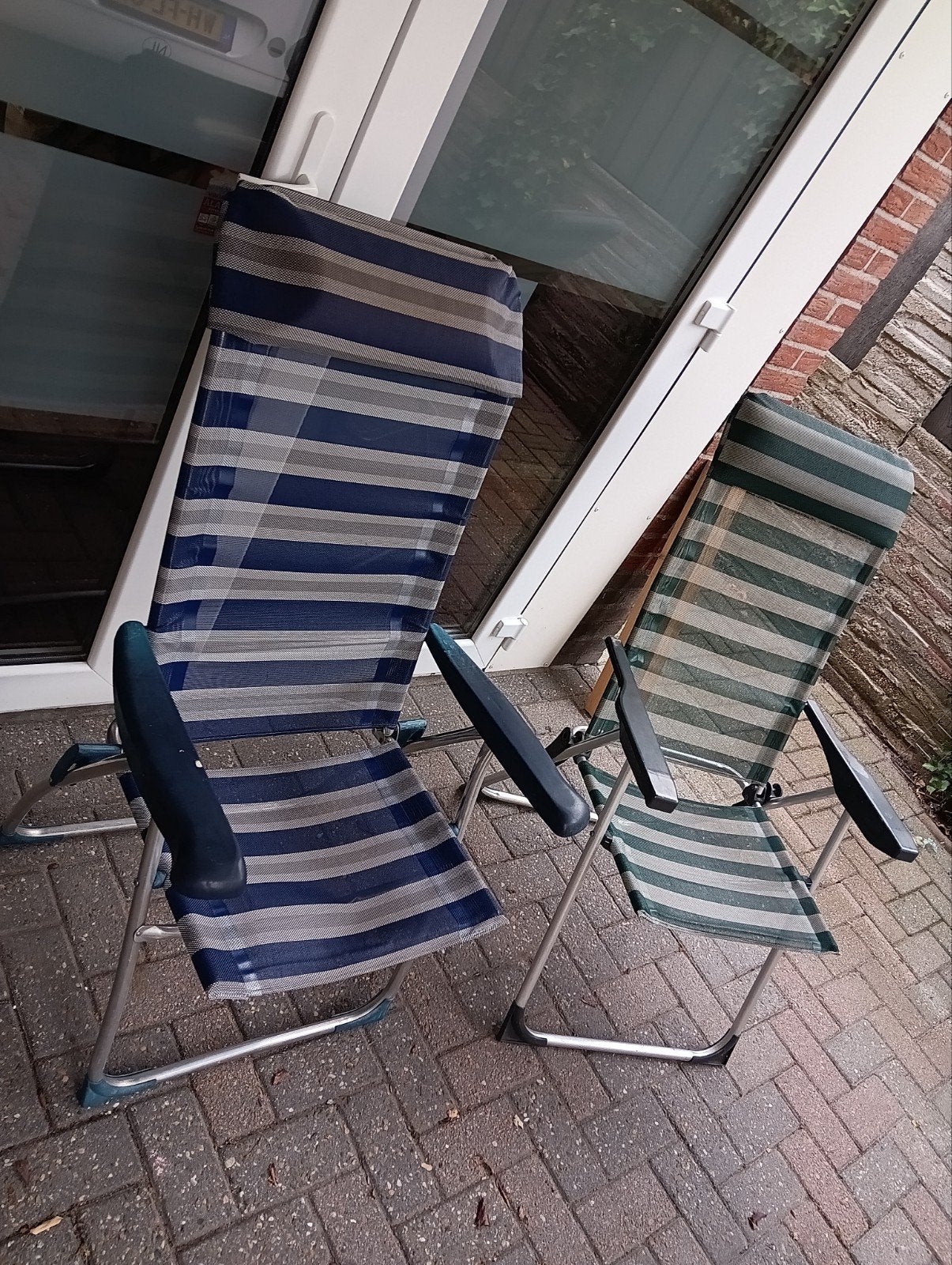 2 comfortabele kampeerstoelen: groen en blauw, Ophalen, Gebruikt, Campingstoel