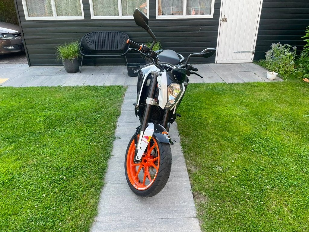 KTM 390 Duke ABS - A2 - 32kW/44pk, Motoren, Motoren | KTM, Bedrijf, Minimaal motorrijbewijs A2, ABS, Naked bike