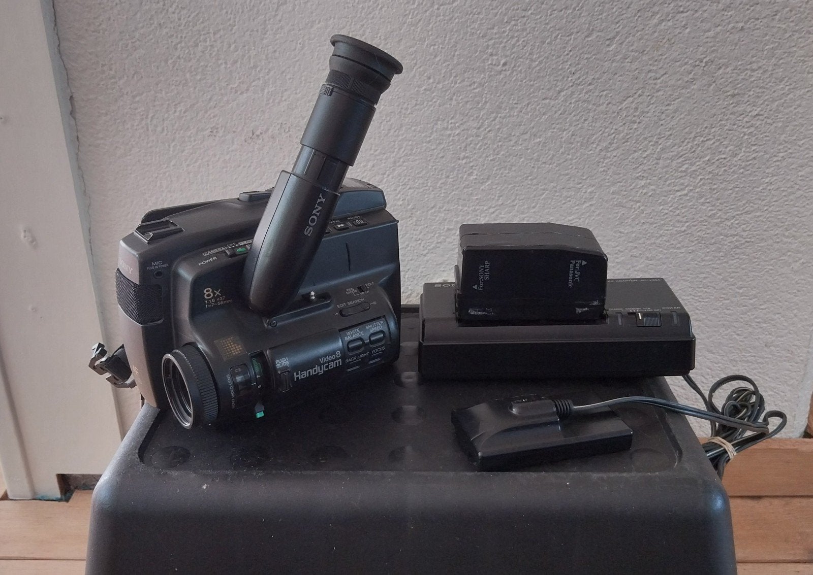 Sony CCD-TR50E Video Camera Recorder - Defect, Ophalen of Verzenden, 8mm, Camera