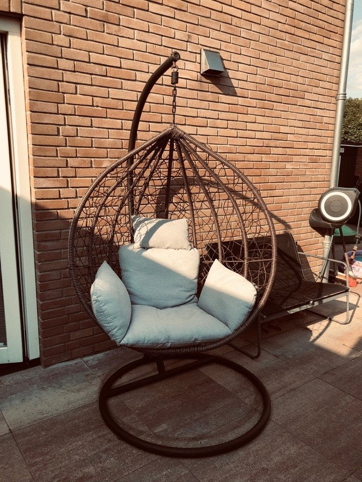 Comfortabele ei hangstoel met kussen, Ophalen, Gebruikt, Overige materialen