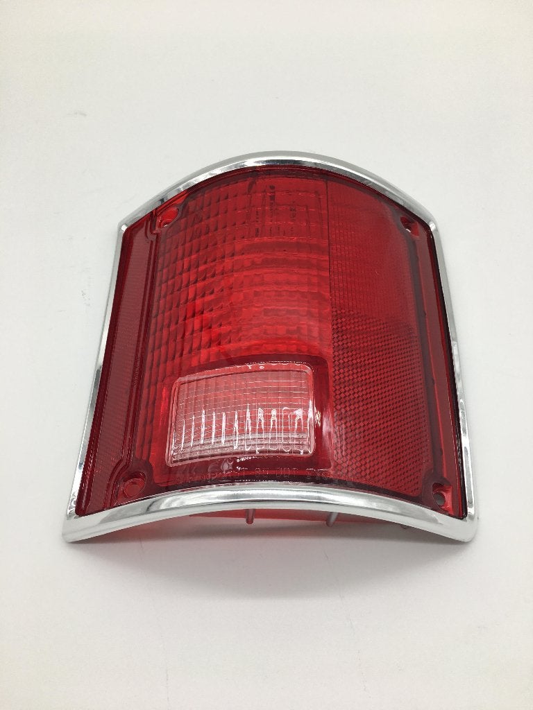 Te koop Achterlicht kap recht chroom chevrolet k5 blazer c10, Ophalen of Verzenden