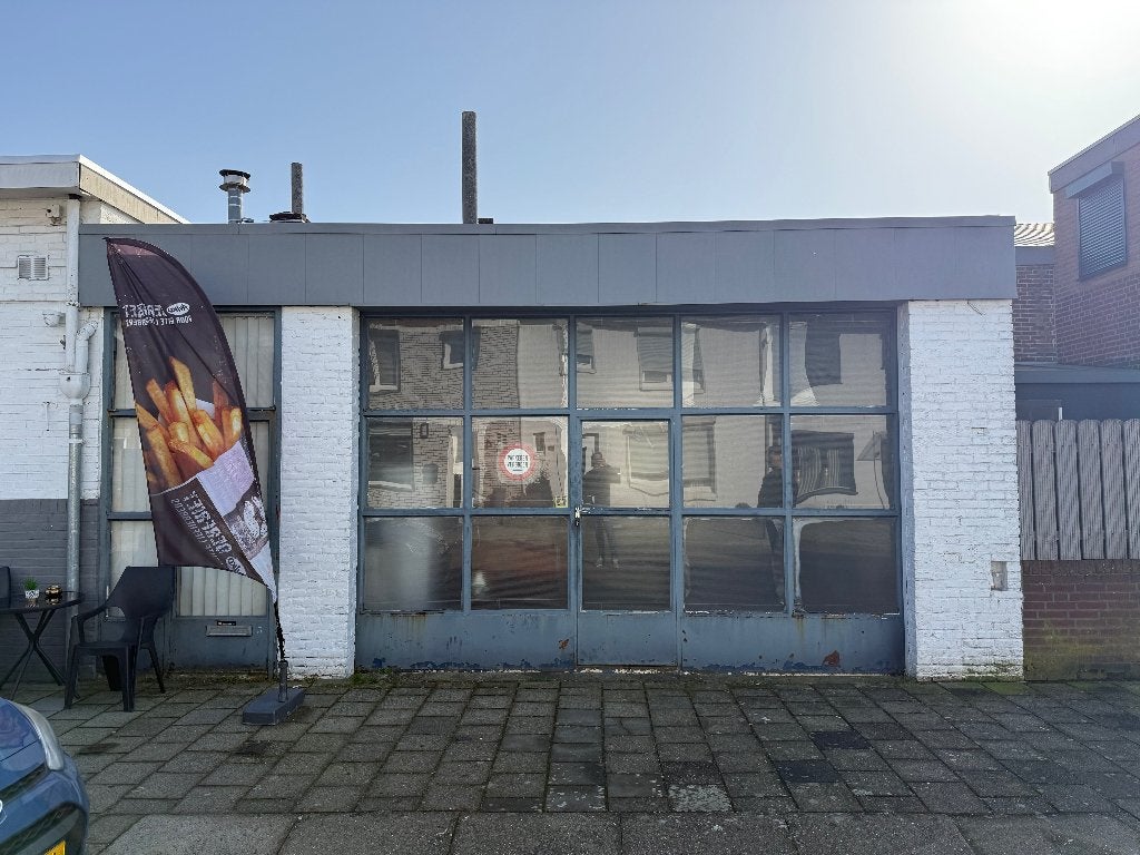 Te huur opslagloods Montfortstraat 3 Hoensbroek, Opslag of Loods