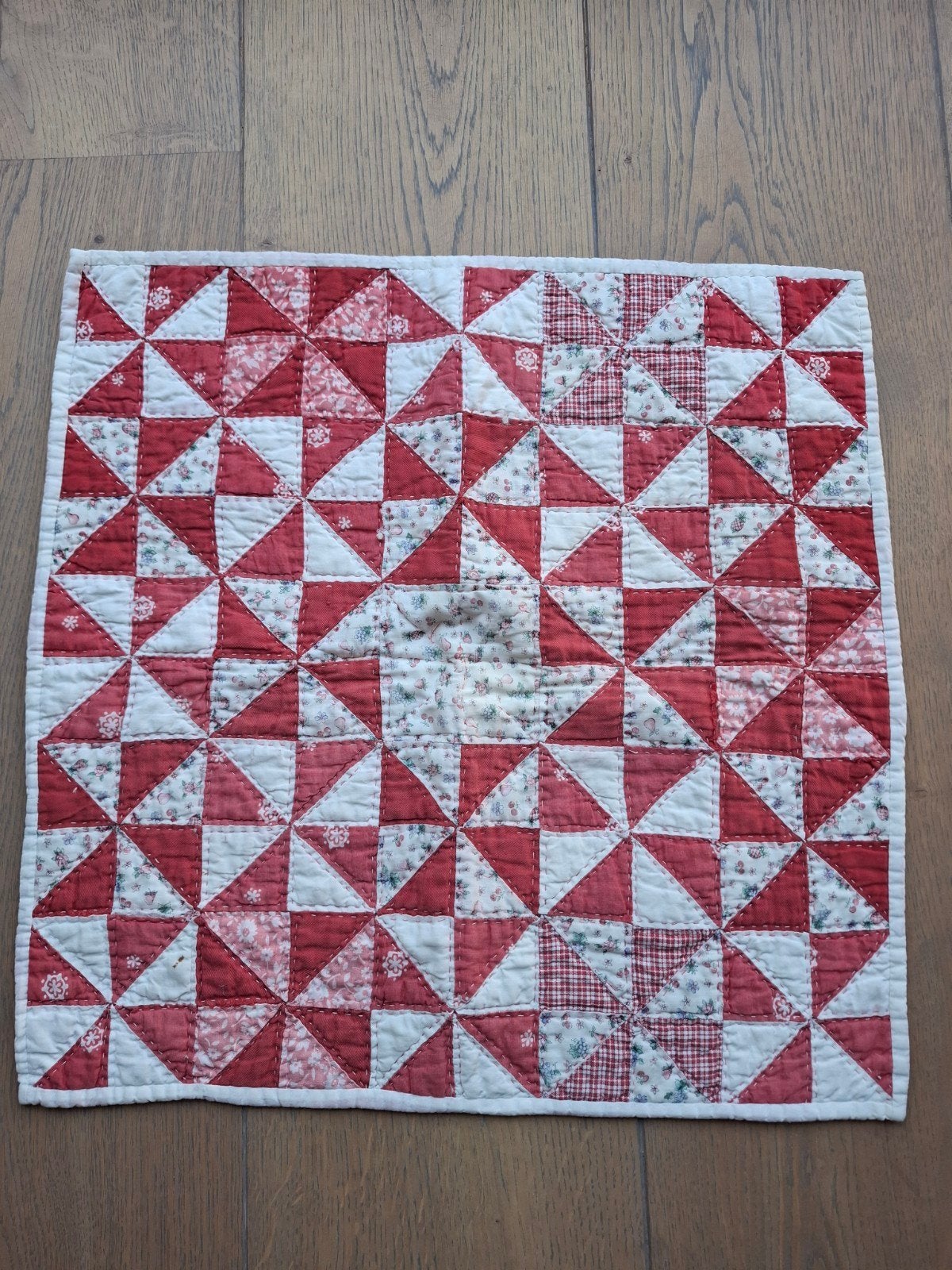 Handgemaakte Quilt - Rood/Wit - 49x49 cm, Ophalen of Verzenden