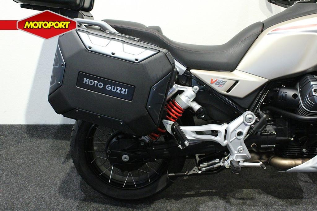 Moto Guzzi V85 TT TRAVEL, Bedrijf, Toermotor