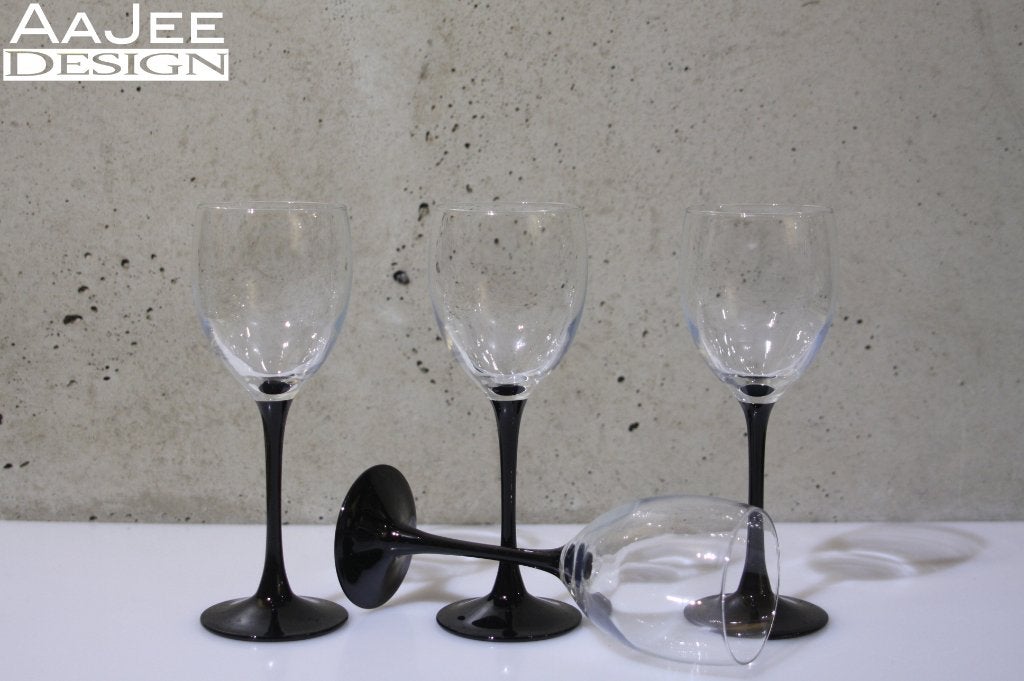 4 Crystal d'Arques - Wijnglas - Domino - Met zwarte voet, Verzamelen, Ophalen of Verzenden, Zo goed als nieuw, Overige typen