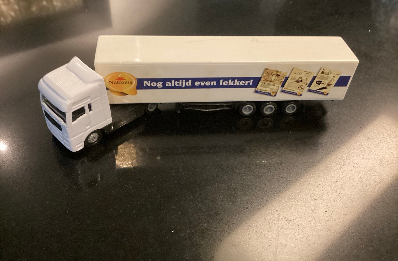 Nutroma vrachtwagen miniatuur - 'Nog altijd even lekker!', Ophalen of Verzenden, Nieuw
