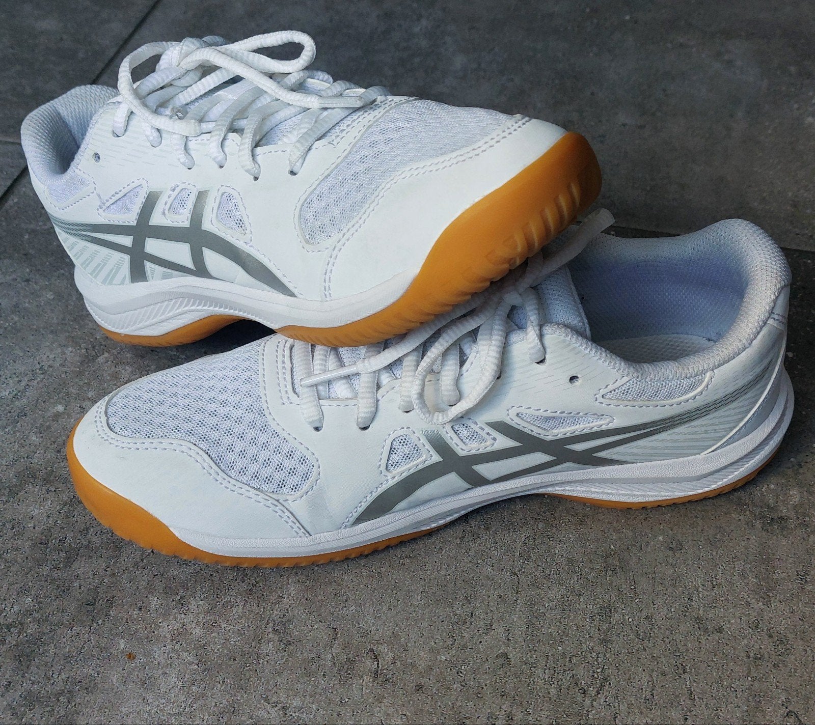 asics dames indoorschoenen,  maat 39, Wit, Ophalen of Verzenden, Asics, Sneakers of Gympen