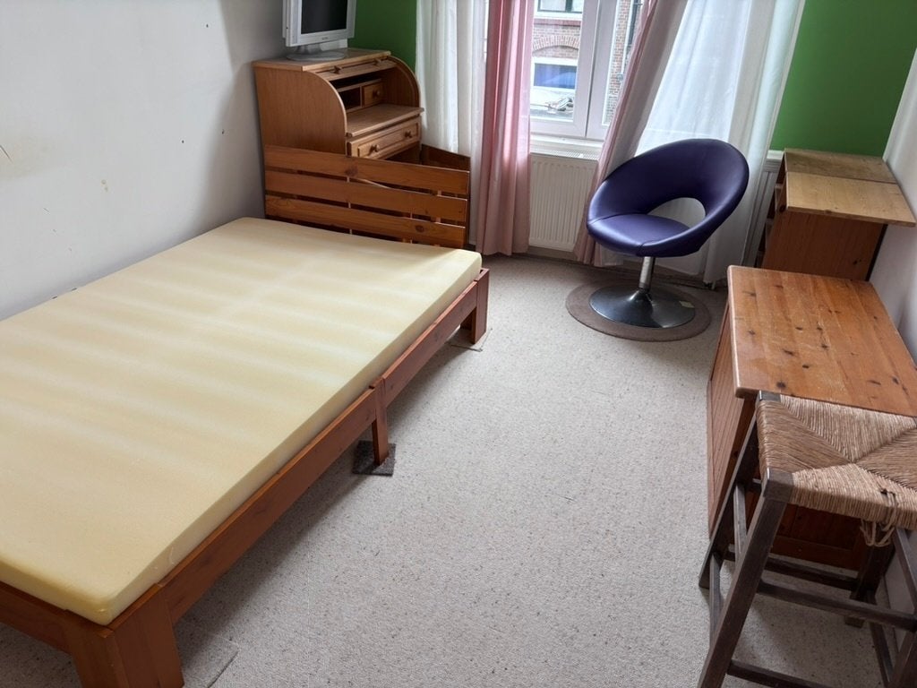 slaapkamer, Ophalen, Grenen, Zo goed als nieuw, Twijfelaar