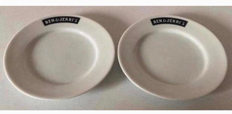 2 Schoteltjes van Ben & Jerry’s ijs.  Doorsnede 12 cm., Ophalen of Verzenden, Zo goed als nieuw, Overige stijlen, Kop(pen) en/of Schotel(s)