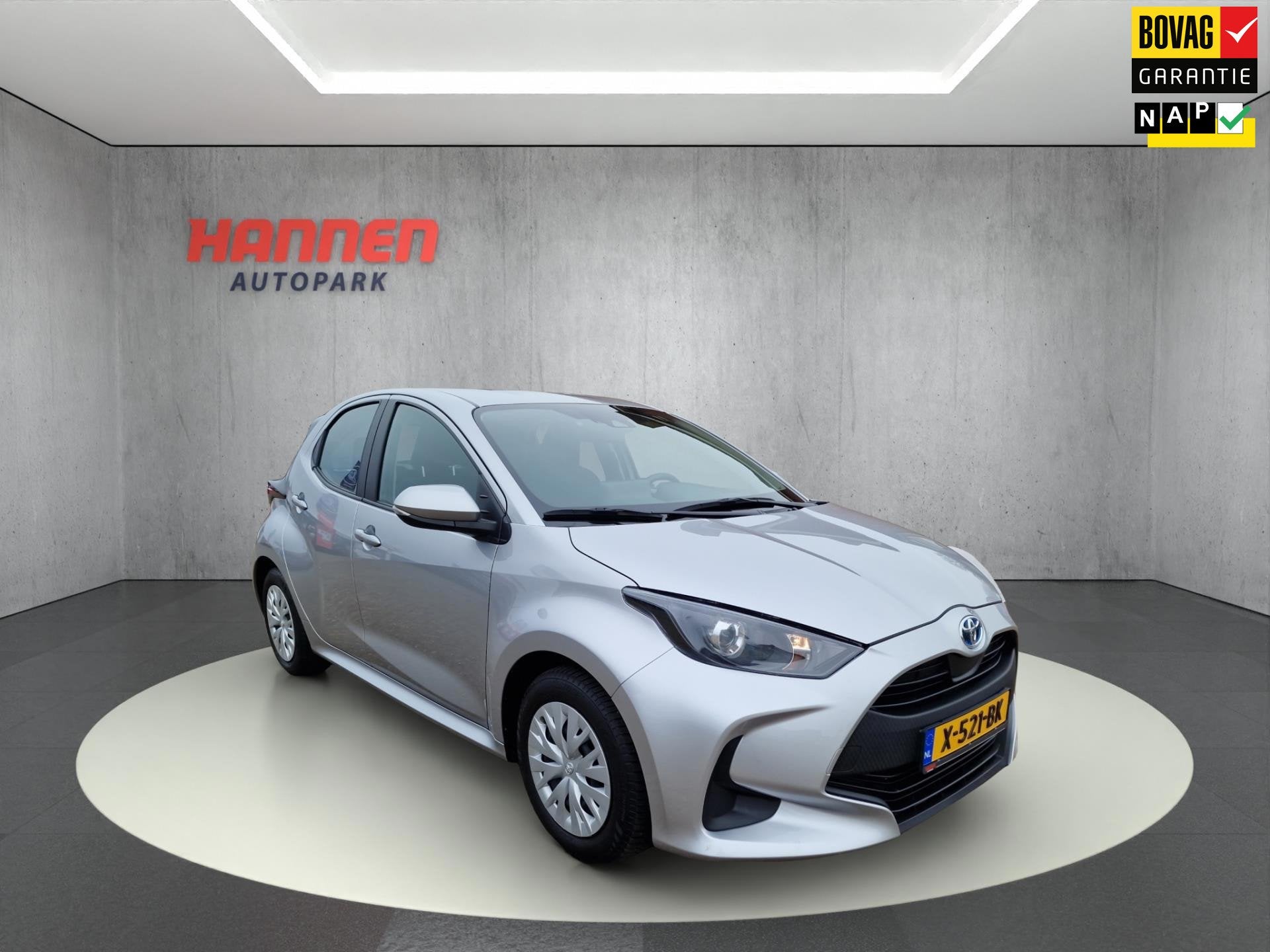 Toyota Yaris 1.5 Hybrid Active, Auto's, Dealer onderhouden, Gebruikt, Automatische klimaatregeling, 450 kg