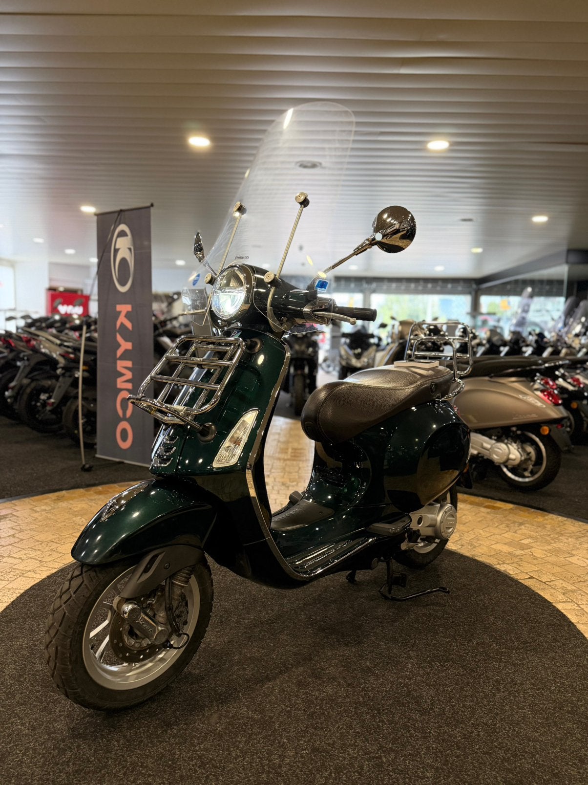 Vespa Primavera 50 Touring Yacht Club 2019 Zeer nette staat, Overige modellen, Maximaal 45 km/u, Zo goed als nieuw, 49 cc