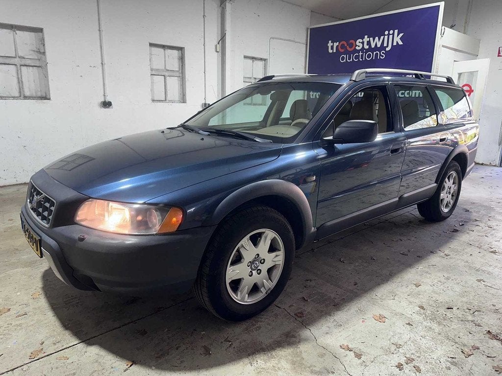 Volvo - XC70 - 2.5 T AUTOMAAT XZ-509-V, Auto's, Volvo, Bedrijf, XC70, Overige brandstoffen, Euro 4, E, Stationwagon, Automaat