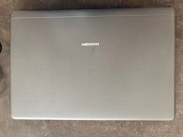 15,6" Laptop Medion Akoya MD99869 met Windows 10, Computers en Software, Ophalen, Met videokaart, 2 tot 3 Ghz, 8 GB