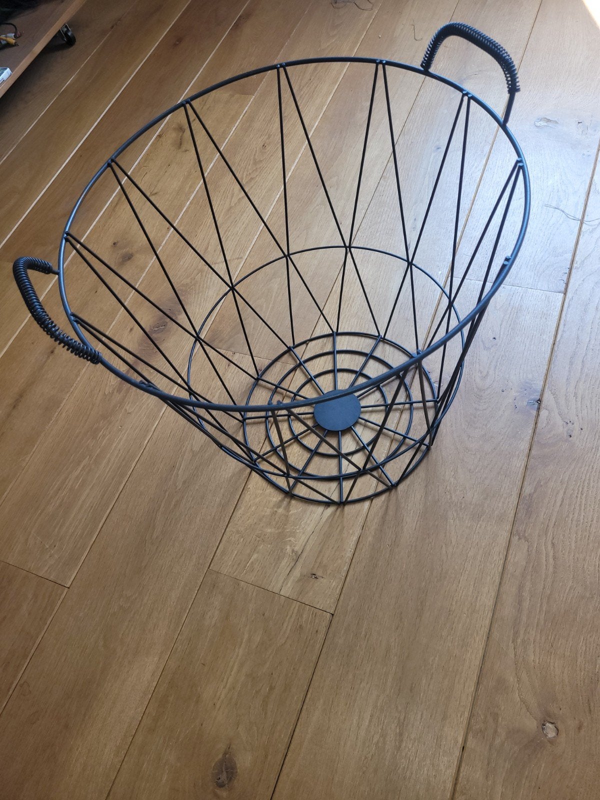 Mand (metaal), Huis en Inrichting, Woonaccessoires | Schalen en Manden, Ophalen, Rond, Overige materialen