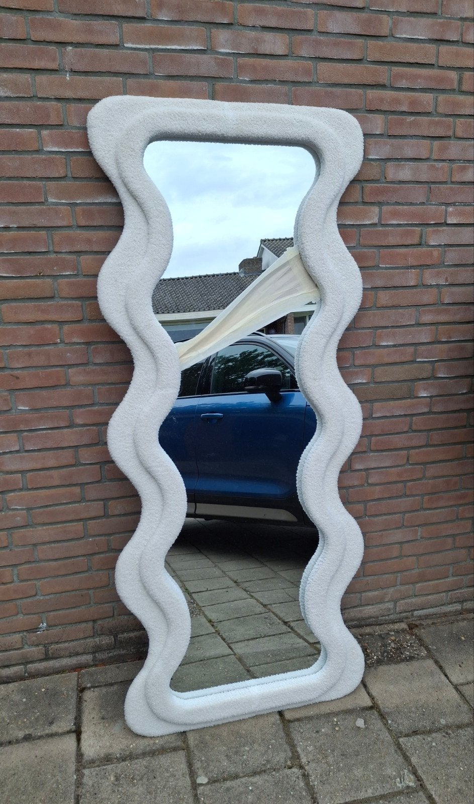 Kapotte spiegel met uniek design, Gebruikt, Ophalen of Verzenden, Overige vormen, 150 tot 200 cm