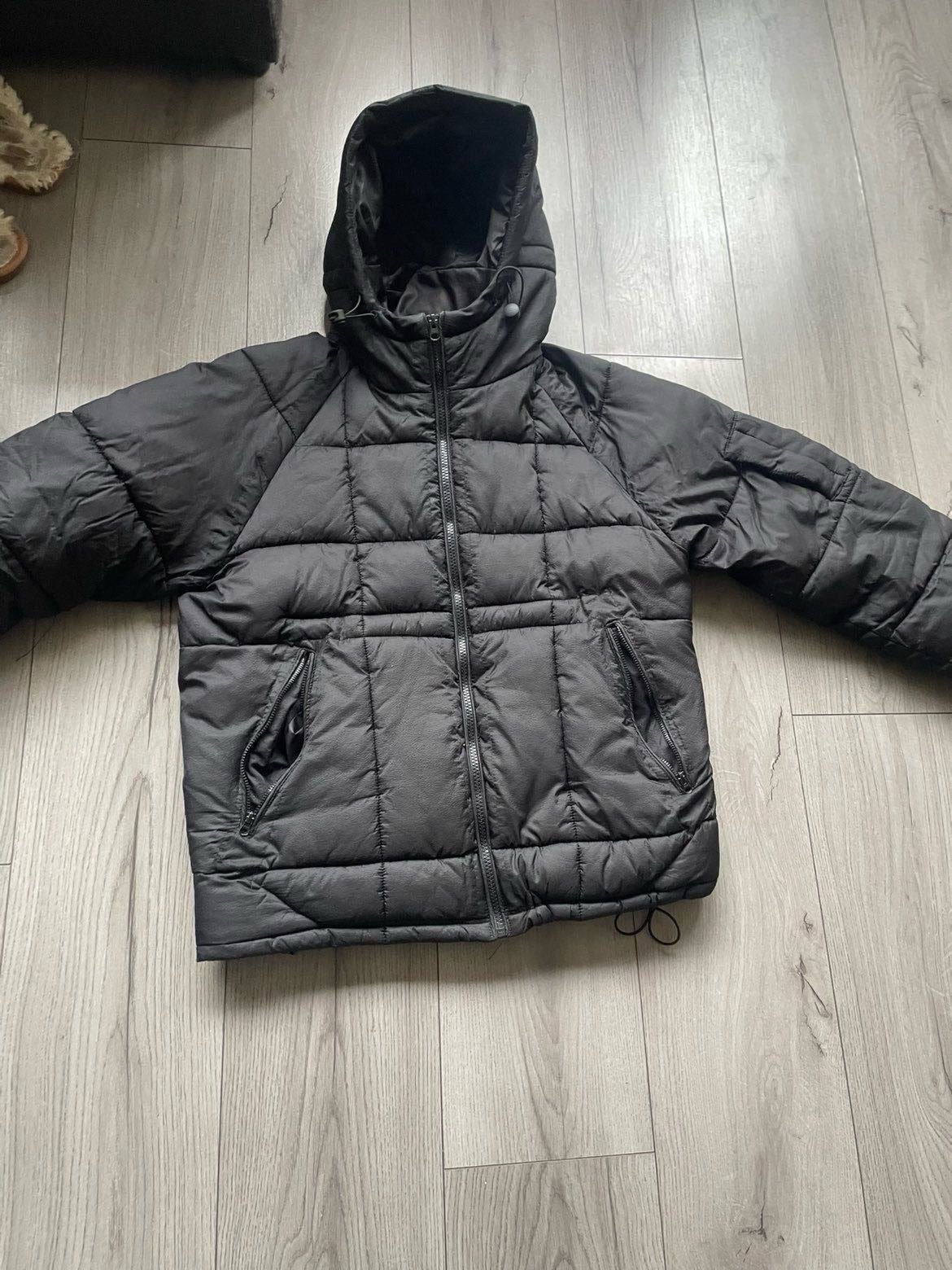CP Company jas - Zwart - Kleine krasjes op logo, Kleding | Heren, Jassen | Winter, Ophalen of Verzenden, Gedragen, Overige maten
