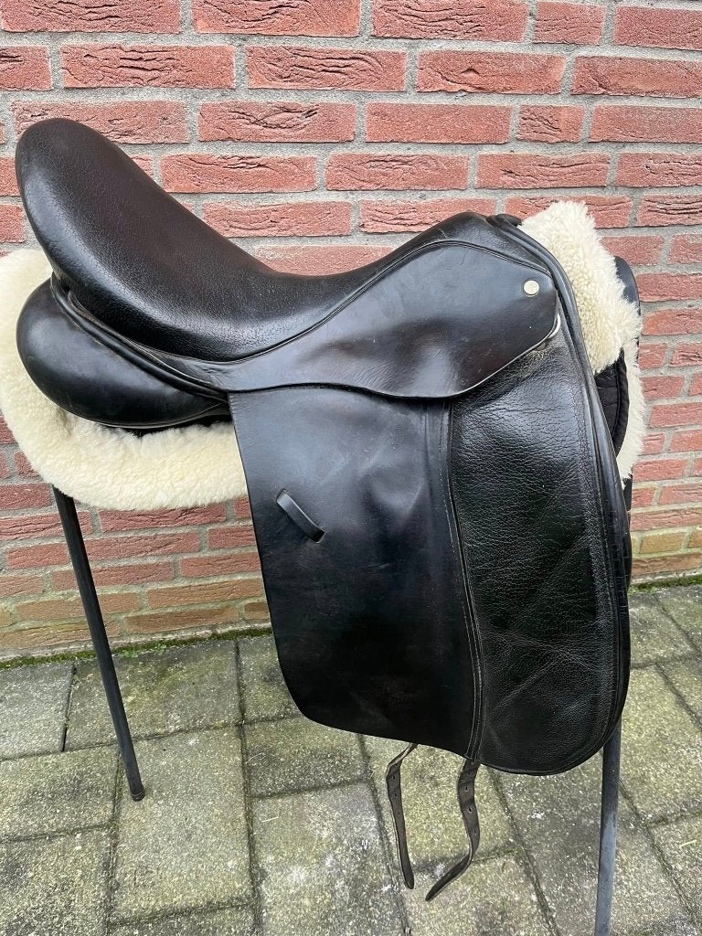 Equinefit 18 inch en Kentaur 18 inch fit 2 dressuurzadel, Gebruikt, Dressuur, ., Ophalen of Verzenden