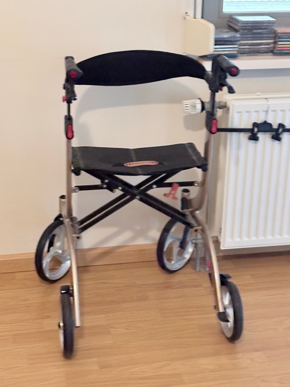 Zo goed als nieuwe nitro rollator, Diversen, Ophalen, Lichtgewicht, Zo goed als nieuw