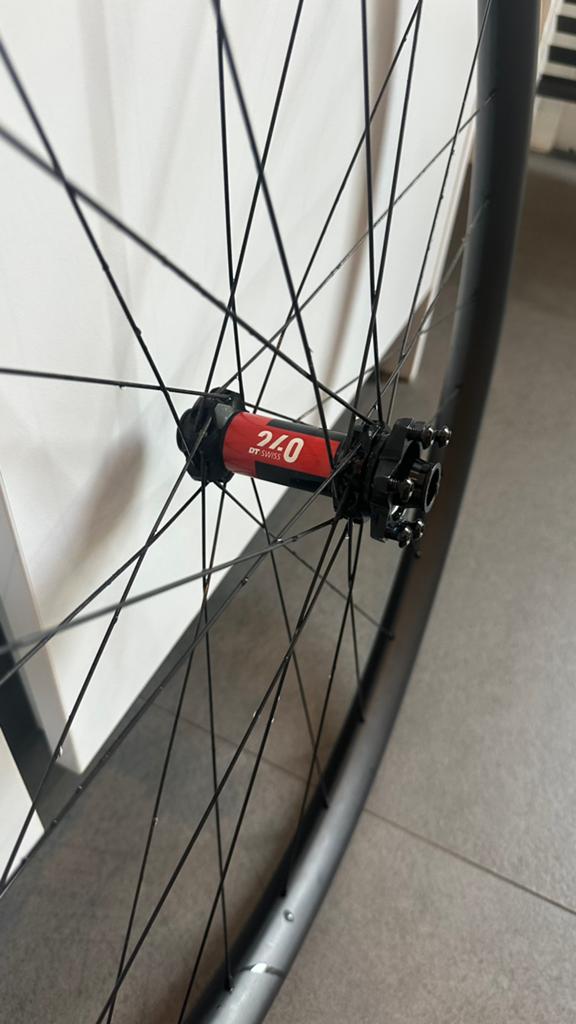CARBON WIELSET <1200gram, DT240, 30mm binnenbreedte, Fietsen en Brommers, Fietsonderdelen, Ophalen of Verzenden, Zo goed als nieuw