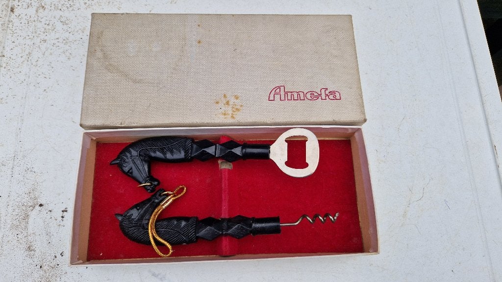 brocante flessen wijn openers paardenhoofden, Overige typen, Ophalen of Verzenden, Zo goed als nieuw